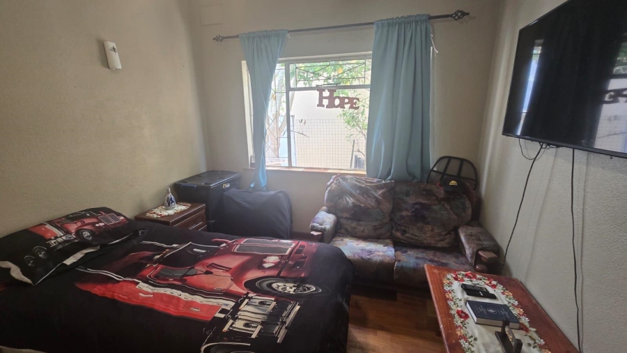 4 Bedroom Property for Sale in Avondale Western Cape